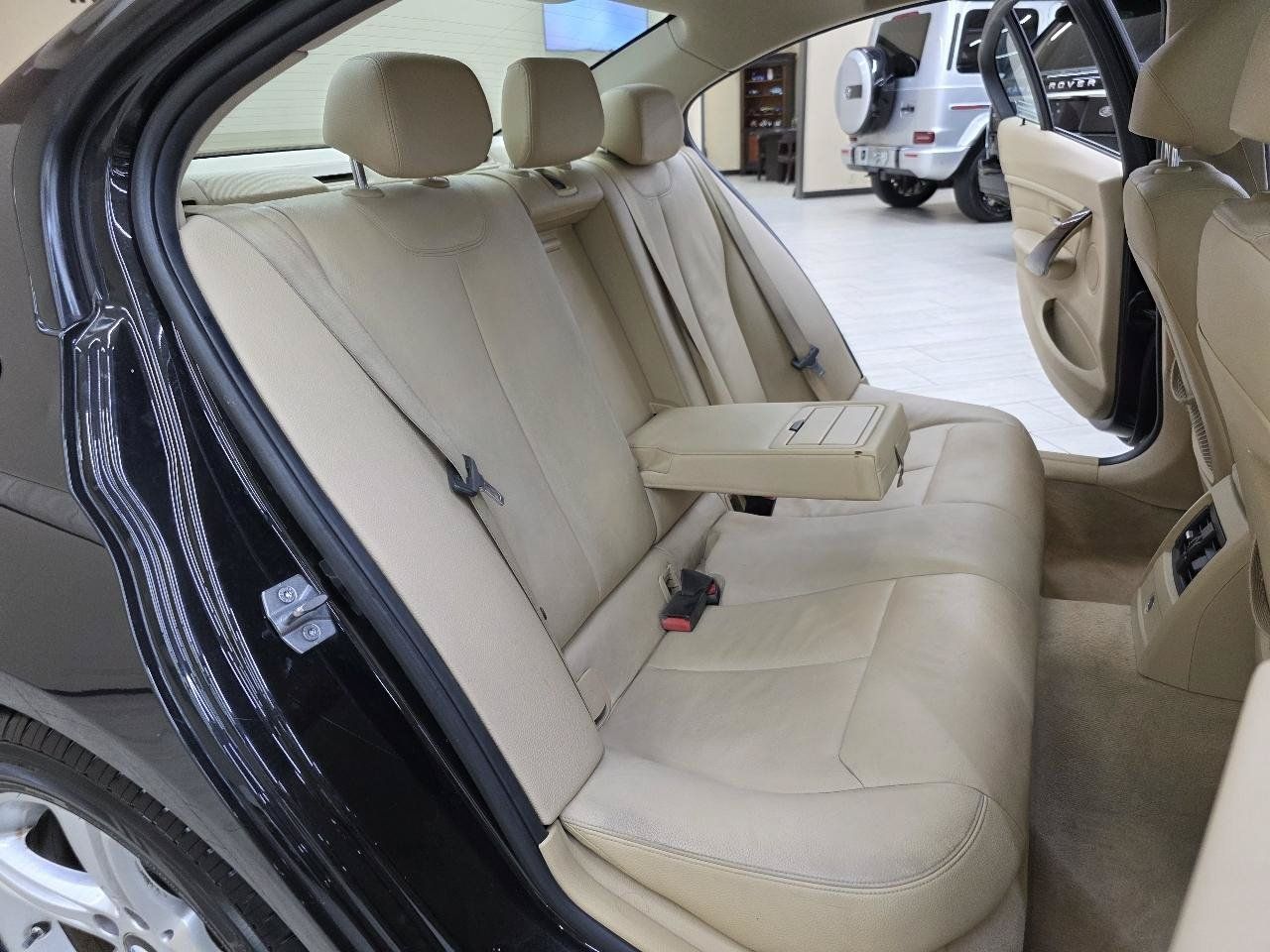 Used 2013 BMW 328i Sedan RWD image 22