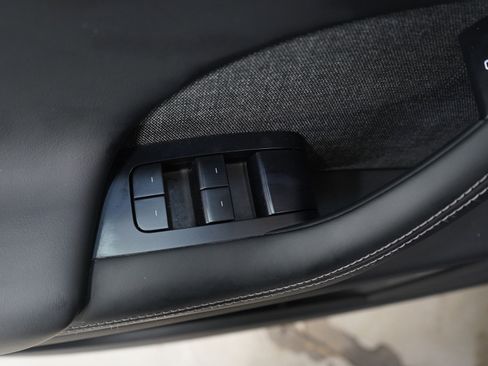 Used 2023 Tesla Model X Plaid image 22