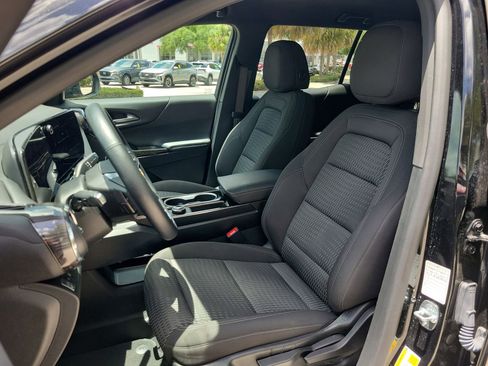 Used 2026 Chevrolet Equinox LT FWD image 15