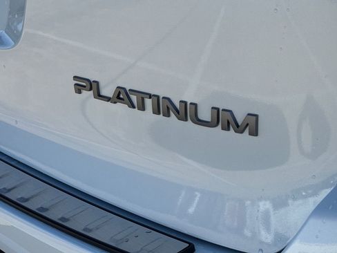 New 2026 Nissan Armada Platinum image 10