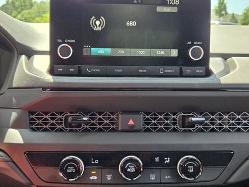 Used 2025 Honda Accord LX image 16