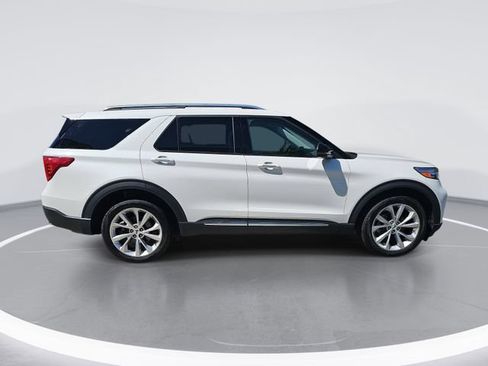 Used 2023 Ford Explorer Platinum w/ Technology Package AWD/4WD image 6