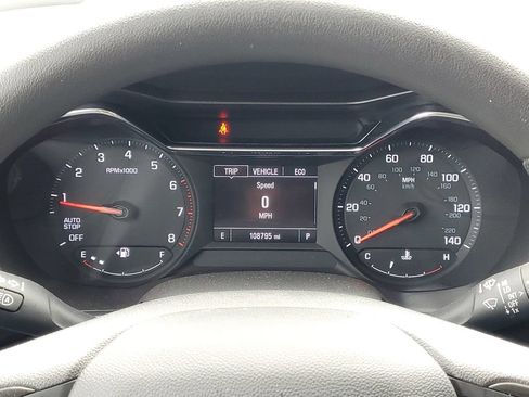 Used 2021 Chevrolet TrailBlazer LT w/ Convenience Package FWD image 16