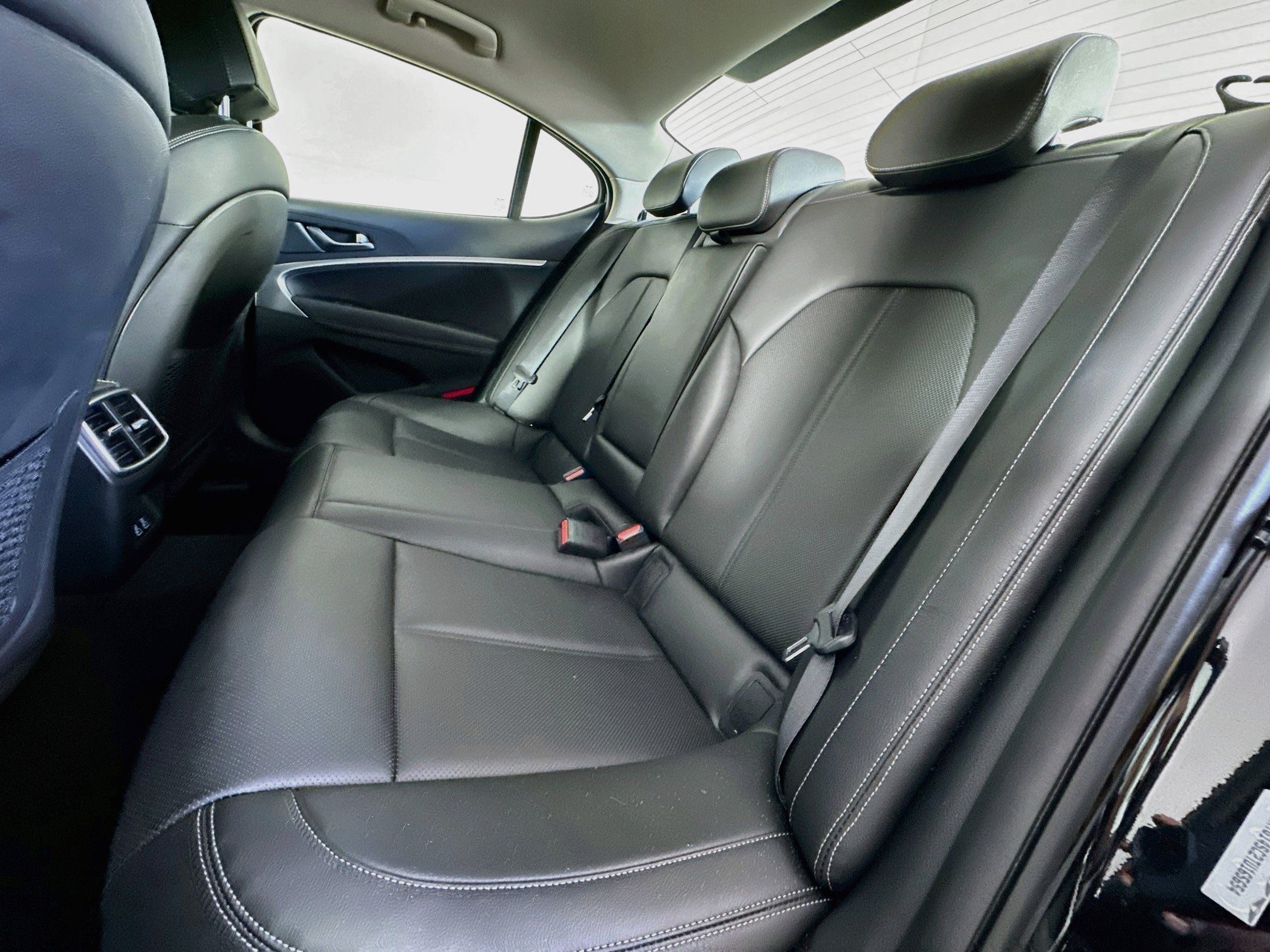 Used 2026 Genesis G70 2.5T RWD image 29