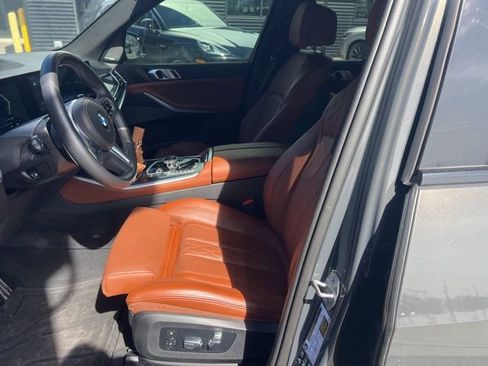 Used 2025 BMW X5 M60i image 5
