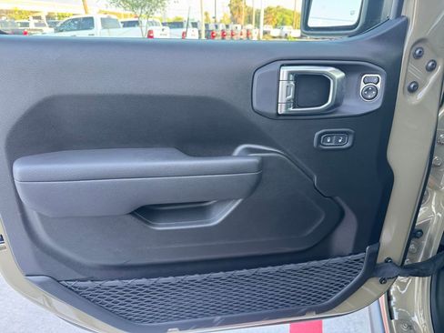 New 2026 Jeep Gladiator Mojave AWD/4WD image 11