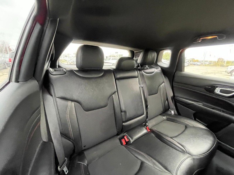 Used 2024 Jeep Compass Trailhawk AWD/4WD image 5