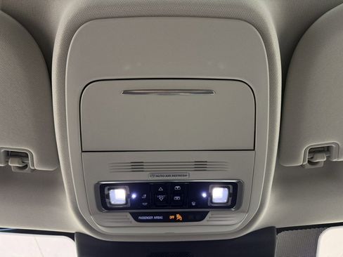 Used 2025 Lincoln Navigator L Reserve image 29