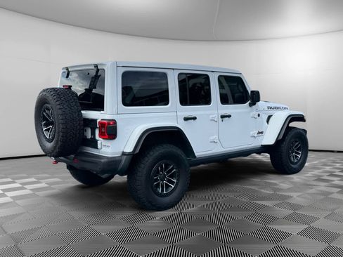 Used 2024 Jeep Wrangler Unlimited Rubicon AWD/4WD image 5