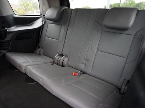 Used 2017 Chevrolet Tahoe LT w/ Luxury Package RWD image 24