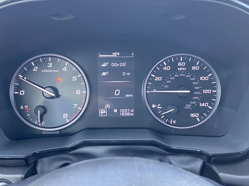 Used 2025 Subaru Outback Premium image 11