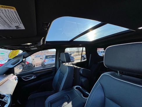 Used 2023 Chevrolet Tahoe Premier image 18
