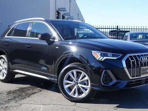 Used 2025 Audi Q3 2.0T Premium Plus w/ Premium Plus Package image 3