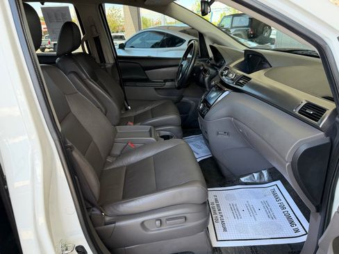 Used 2016 Honda Odyssey Touring Elite image 35