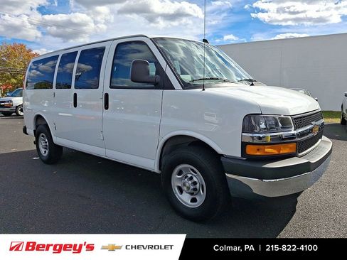 Certified 2025 Chevrolet Express 3500 LS w/ Chrome Appearance Package image 9