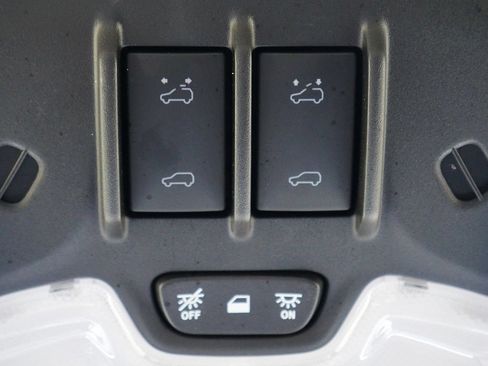 Used 2023 GMC Canyon Denali AWD/4WD image 58