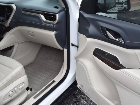 Used 2023 GMC Acadia Denali w/ LPO, Floor Liner Package AWD/4WD image 15