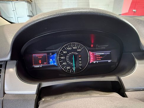 Used 2013 Ford Edge SEL image 11