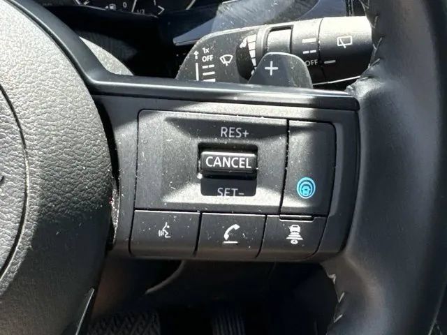 Certified 2025 Nissan Pathfinder SV AWD/4WD image 37