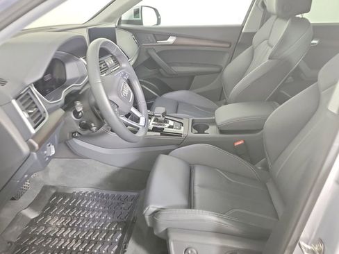 Used 2024 Audi Q5 e Premium Plus w/ Premium Plus Package AWD/4WD image 17
