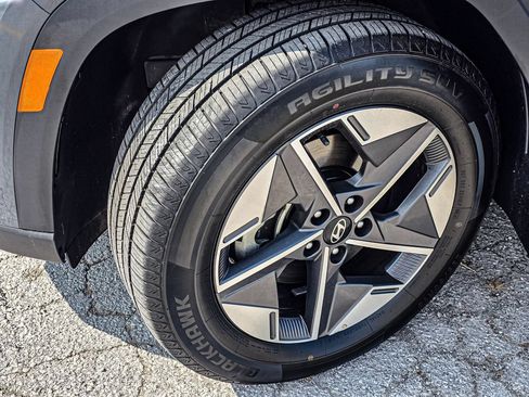 Used 2025 Hyundai Tucson SEL FWD image 10