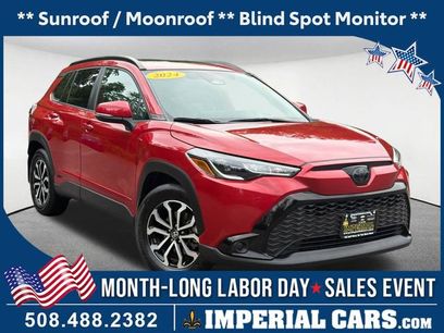 Used 2024 Toyota Corolla Cross AWD Hybrid w/ Moonroof Package