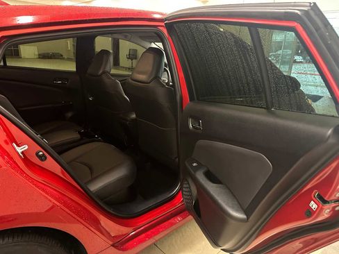 Used 2017 Toyota Prius Prime Advanced image 25