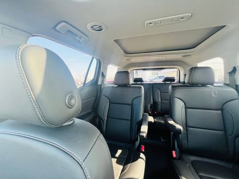 Used 2023 GMC Acadia SLT w/ Elevation Edition image 34