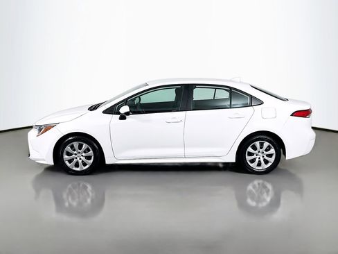 Used 2024 Toyota Corolla LE image 8