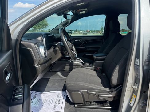 Used 2023 Chevrolet Colorado LT w/ LT Convenience Package RWD image 19