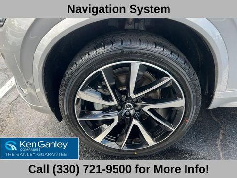 Used 2024 Volvo XC90 B5 Plus AWD/4WD image 16