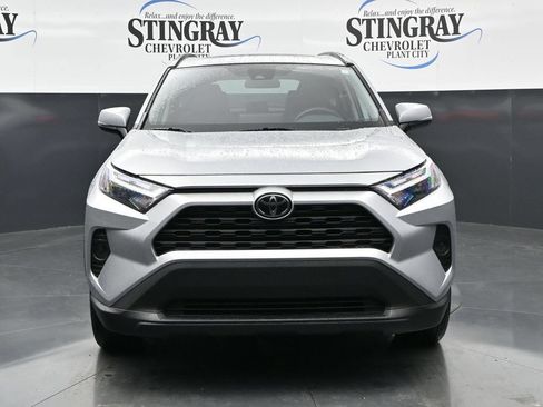 Used 2024 Toyota RAV4 XLE w/ Convenience Package FWD image 2