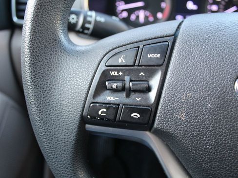 Used 2019 Hyundai Tucson SE FWD image 16