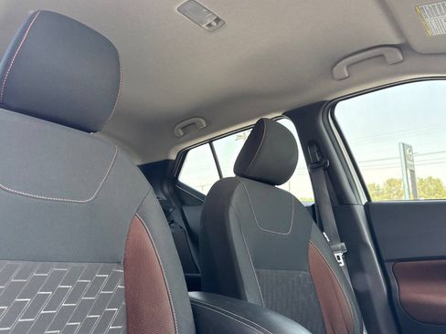 Used 2024 Nissan Kicks SR FWD image 15