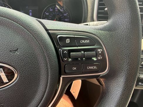Used 2018 Kia Sportage LX AWD/4WD image 13