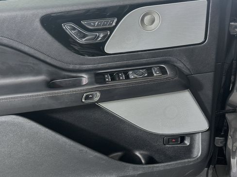 Used 2022 Lincoln Aviator Grand Touring w/ Equipment Group 301A image 15