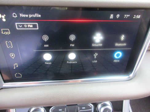 Used 2024 GMC Yukon Denali w/ Advanced Technology Package AWD/4WD image 69