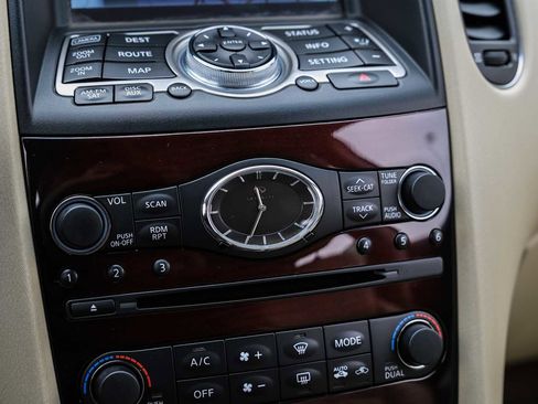 Used 2017 INFINITI QX50 2WD w/ Premium Plus Package image 33