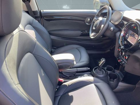 Certified 2023 MINI Cooper 2-Door Hardtop image 30