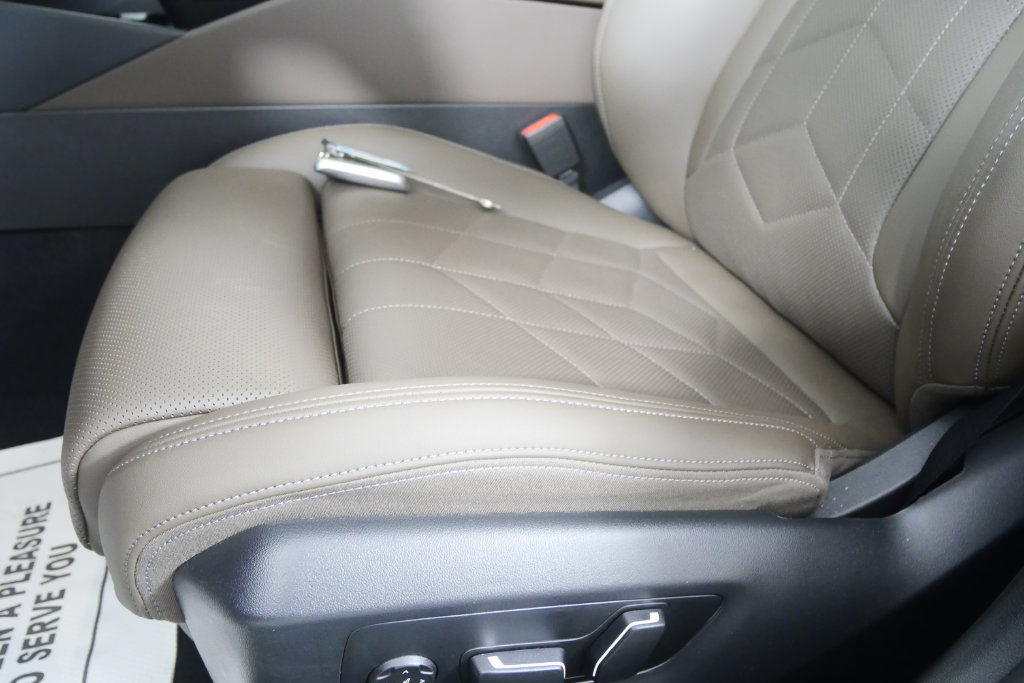Certified 2026 BMW 530i RWD image 10