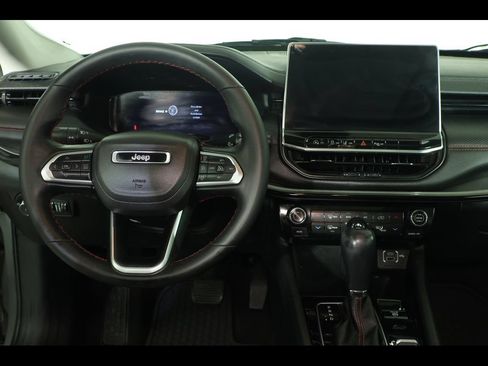 Used 2022 Jeep Compass Trailhawk w/ Trailhawk Elite Group AWD/4WD image 19