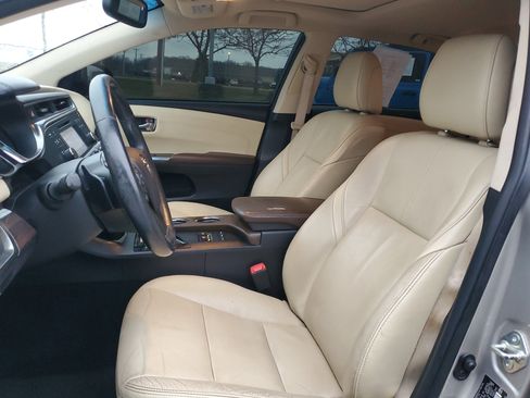 Used 2014 Toyota Avalon XLE Touring image 17