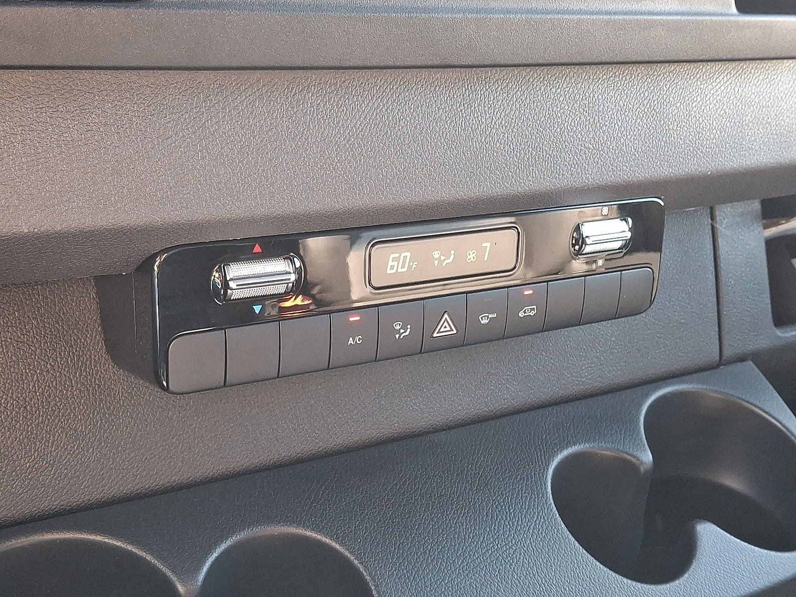 Used 2025 Mercedes-Benz Sprinter 2500 image 16
