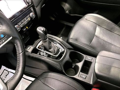 Used 2020 Nissan Rogue SL w/ Premium Package image 14