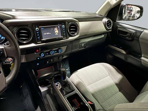 Used 2019 Toyota Tacoma SR5 image 46