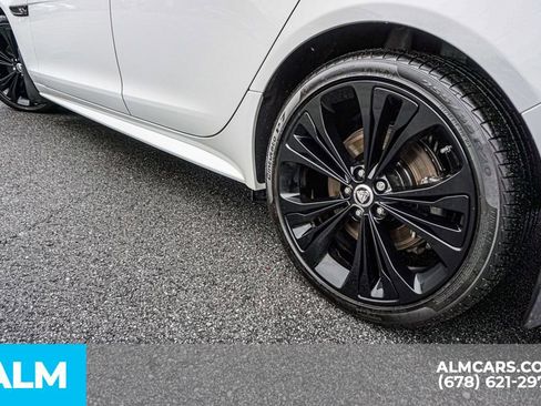 Used 2024 Jaguar XF R-Dynamic SE image 15