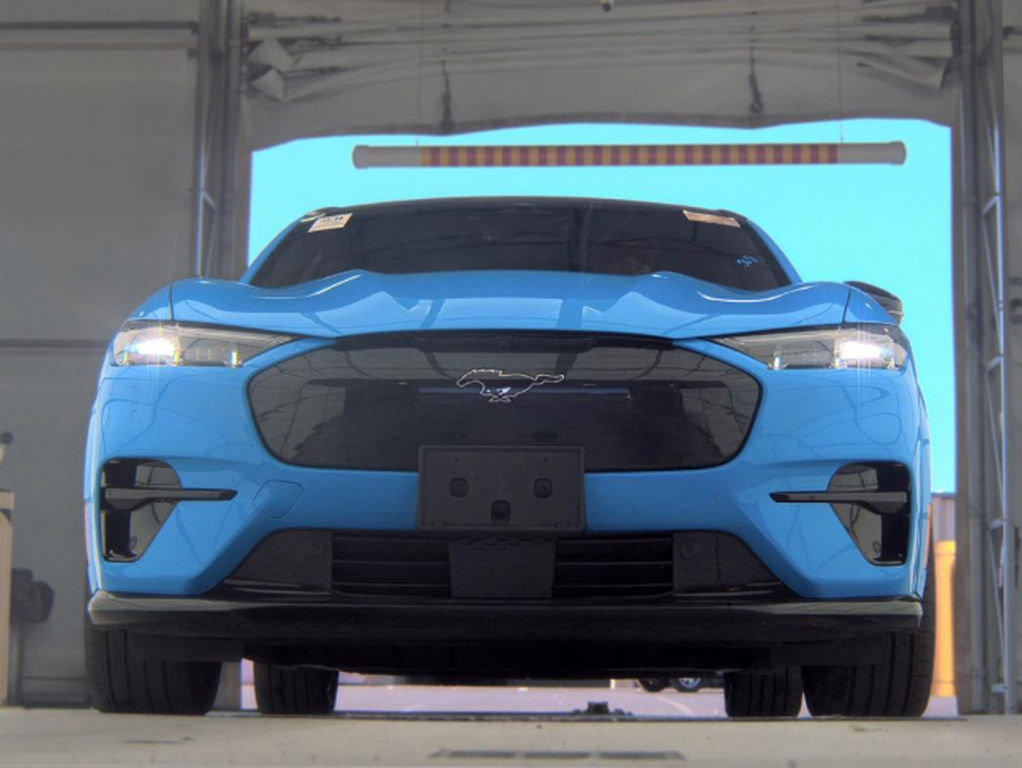 Used 2023 Ford Mustang Mach-E GT AWD/4WD image 4