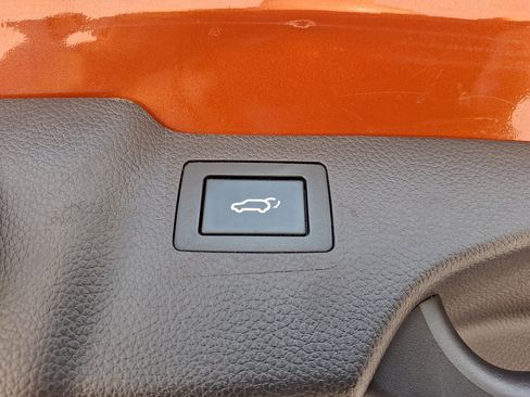 Used 2018 Hyundai Santa Fe Sport w/ 2.4L Tech Package 04 FWD image 31