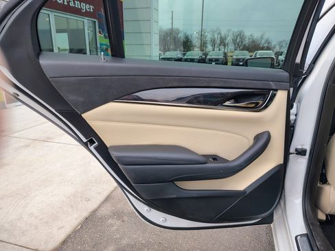 Used 2018 Cadillac CTS Luxury image 12
