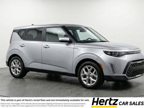 Used 2025 Kia Soul LX w/ LX Technology Package image 1